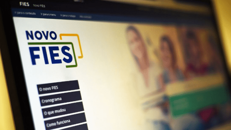 Financiamento estudantil privado no Brasil: alternativas ao FIES com juros mais baixos!