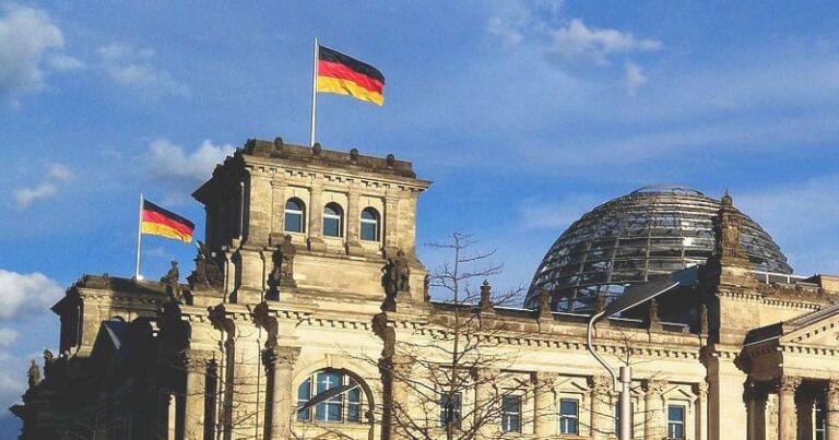 Herausforderungen des Deutschen Steuersystems für Unternehmer und Freiberufler!