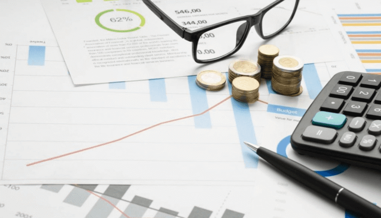 Die Auswirkungen steigender Krankenversicherungskosten auf die persönlichen Finanzen in Deutschland im Jahr 2025