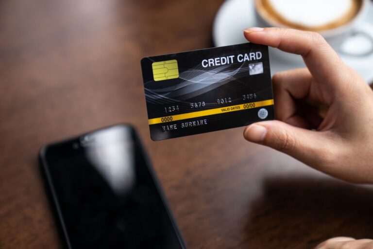 How to use a credit card to build financial history