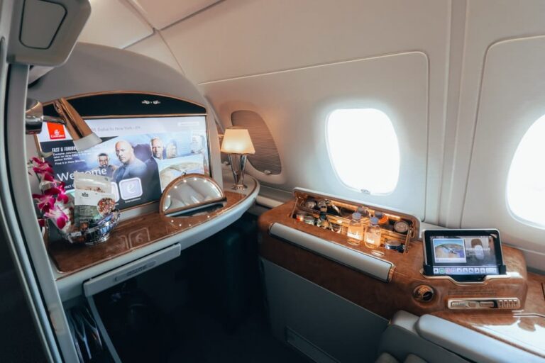 Cards with airline benefits in Australia