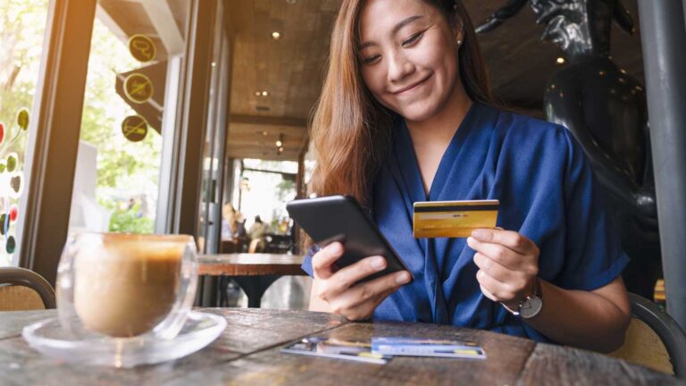No-annual-fee cards worth it for Australians