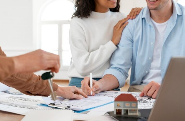 Real estate investment trusts (REITs) in Australia: What they are and how they work