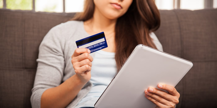 Fixed-rate vs. variable-rate cards: which one to choose?