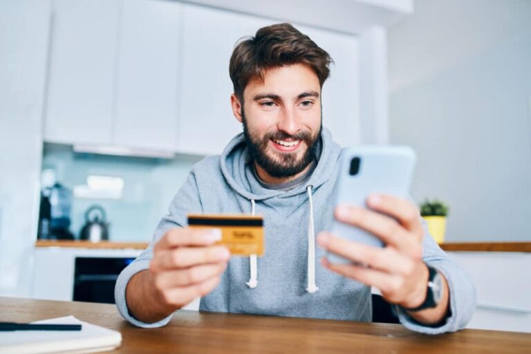 Cartões com programa de pontos flexíveis