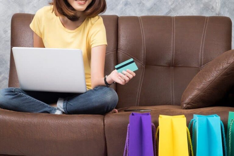 Transforme suas compras online em vantagens com o cartão certo