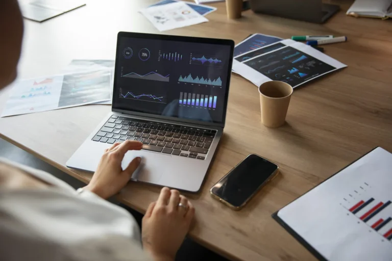 Como utilizar a tecnologia para melhorar sua gestão financeira pessoal?