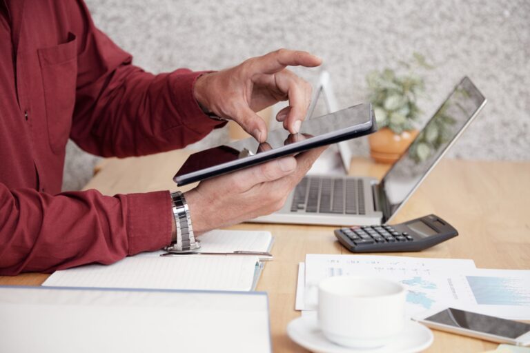 Como o Open Finance está transformando a forma de gerenciar finanças pessoais no Brasil?