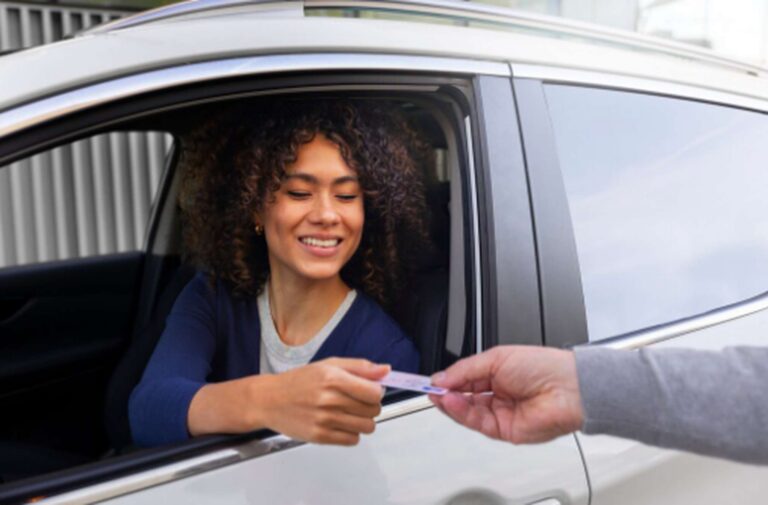 Cartões de crédito com benefícios para motoristas de aplicativo: como escolher