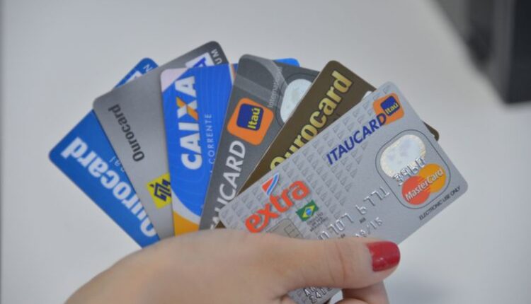 Golpe do cartão: Saiba como evitar compras indesejadas no seu nome!